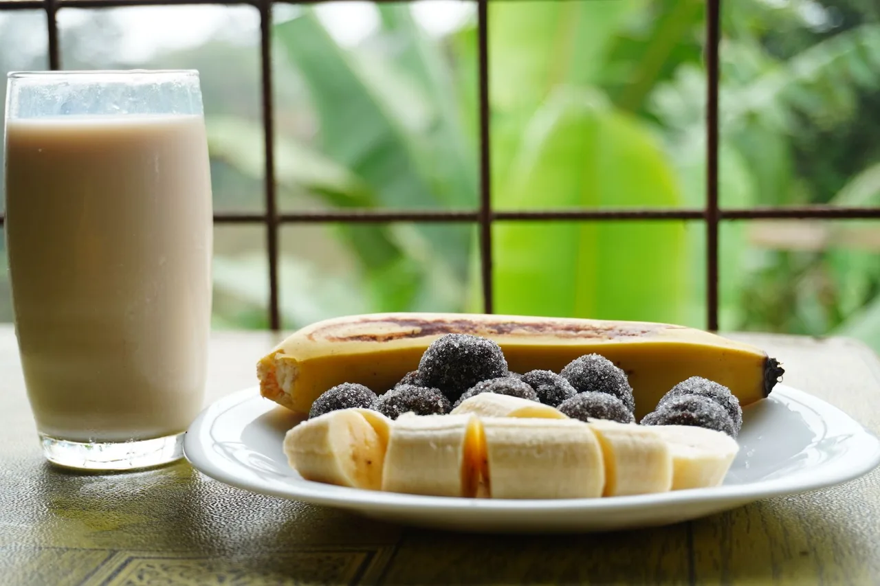 Vegan date and banana shake