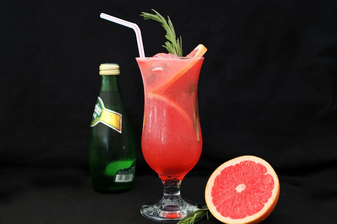 Lactose-free grapefruit cooler