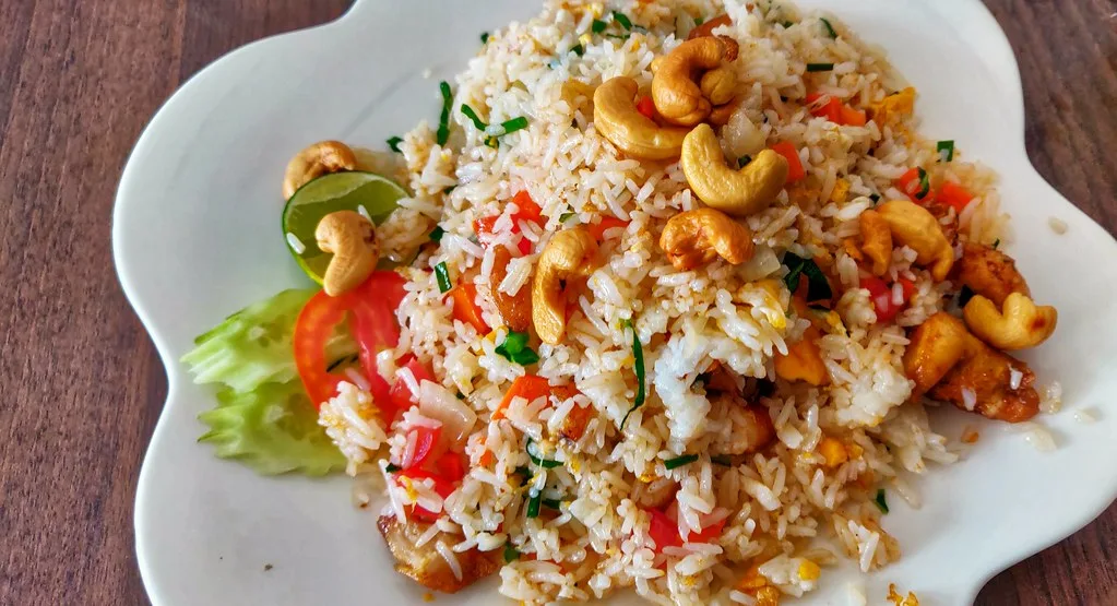 Low-carb cauliflower fried rice