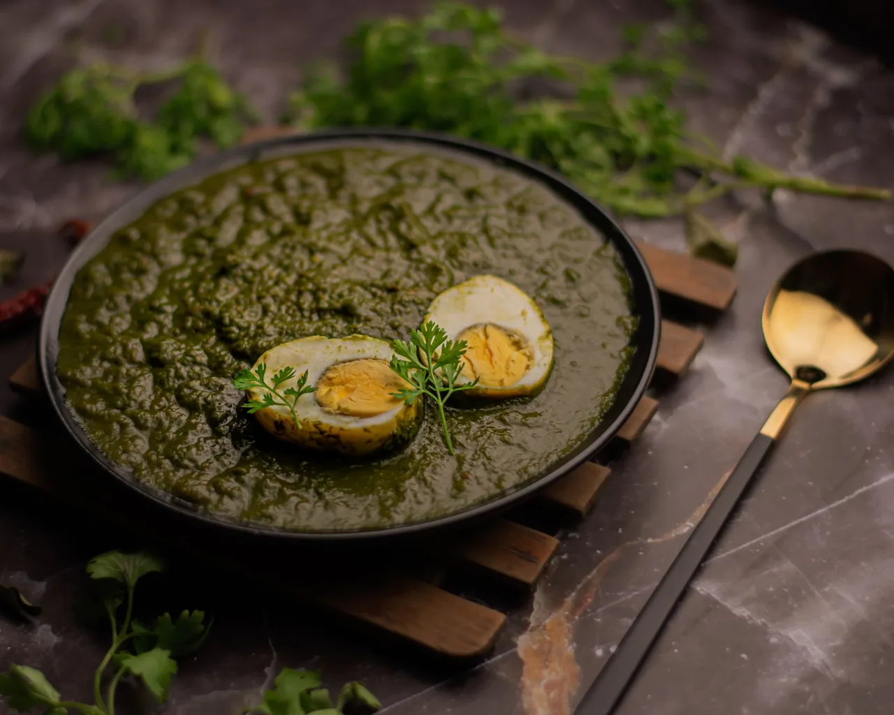 Green Borsch with Spinach and Egg