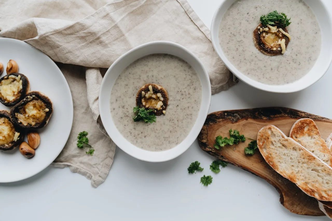 Creamy Mushroom Noodle Soup