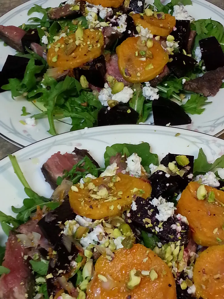 Beet Salad with Garlic and Walnuts