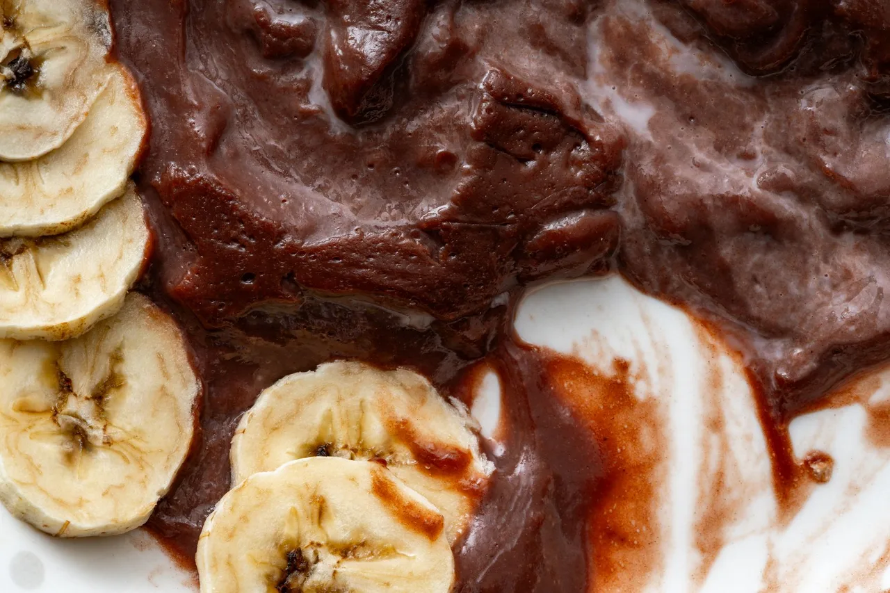 Vegan chocolate banana nice cream