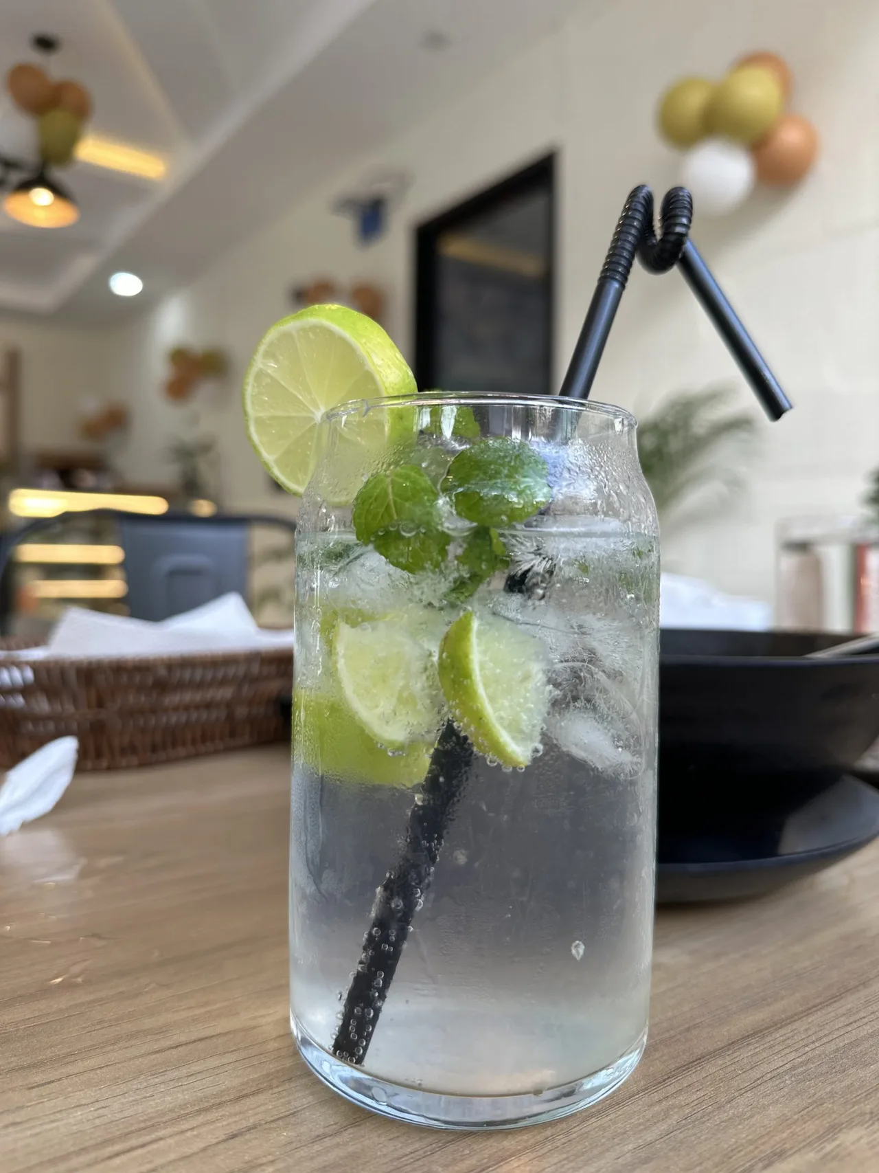 Classic virgin mojito