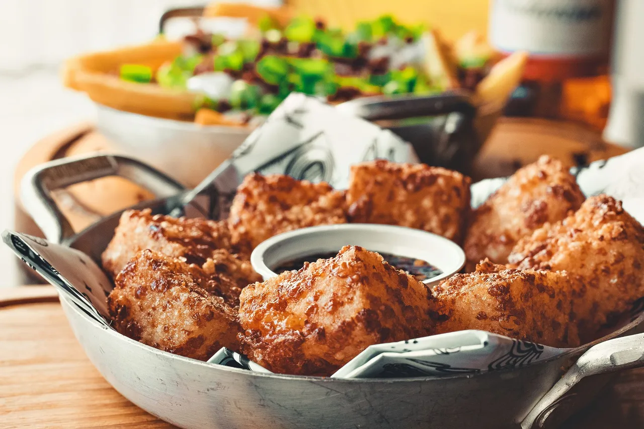 Spicy peanut tofu bites