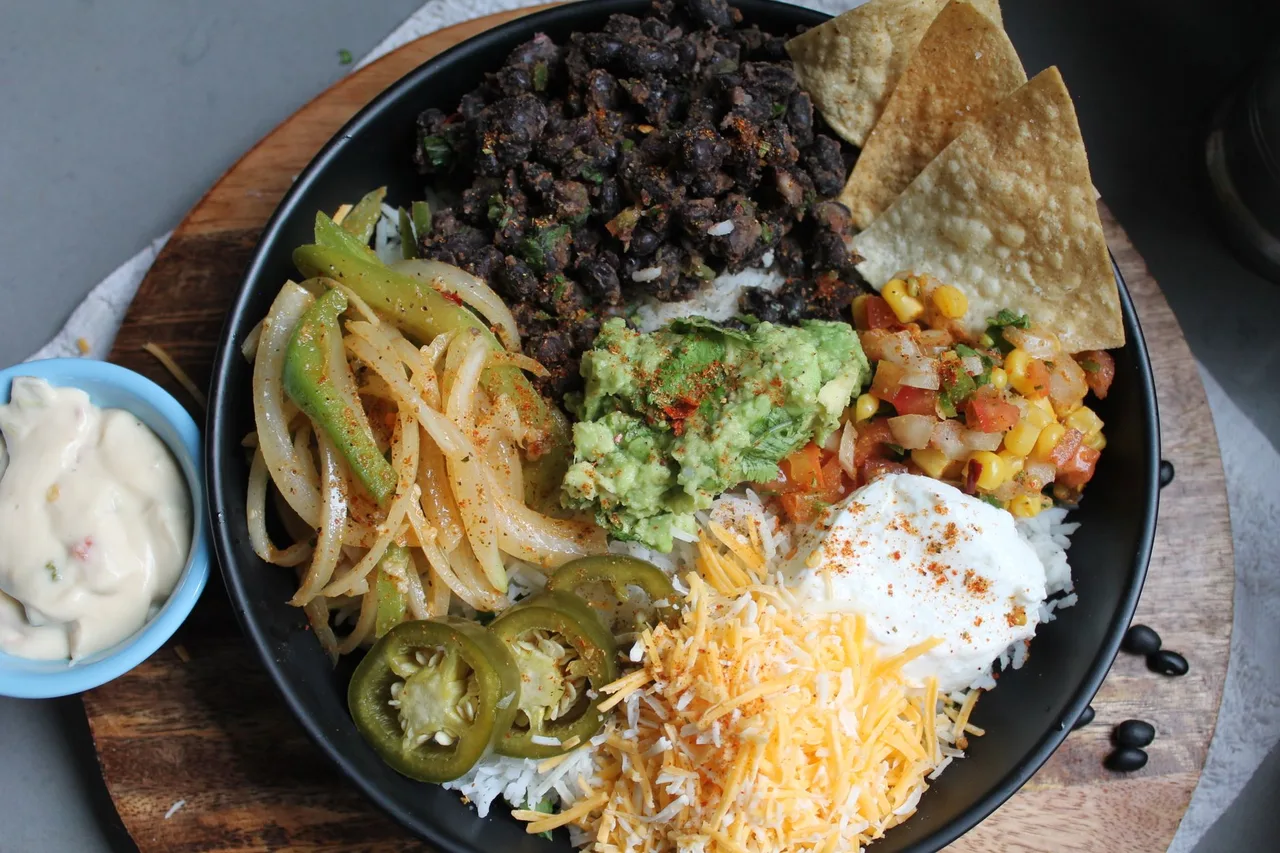 Spicy chicken burrito bowl